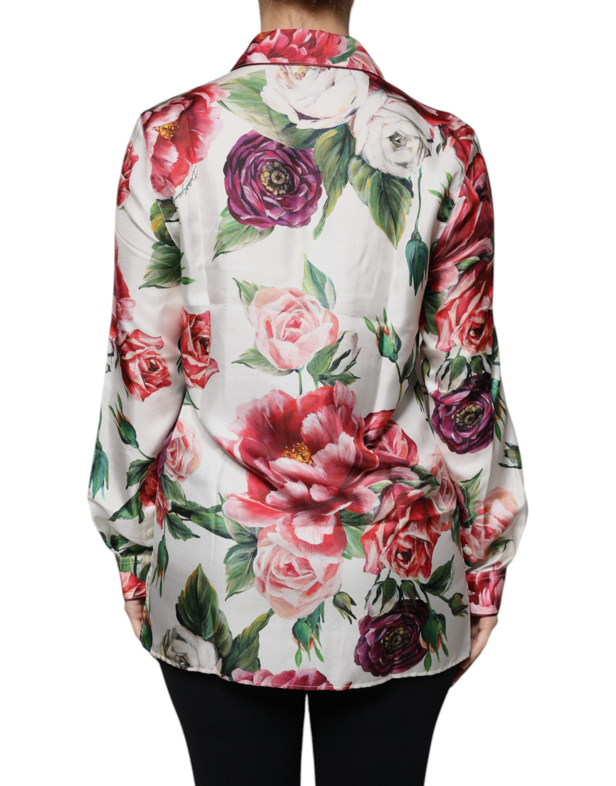 Discover the Dolce & Gabbana White Peony Silk Long Sleeves Collared Blouse, a masterpiece of Italian craftsmanship that embodies timeless elegance and refined allure.