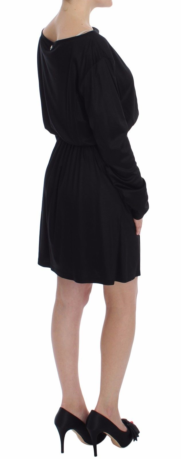 Indulge in the exquisite Versace Jeans Black Modal Silk Shift Knee Dress, where luxurious modal and silk meet timeless elegance, perfect for the discerning individual.