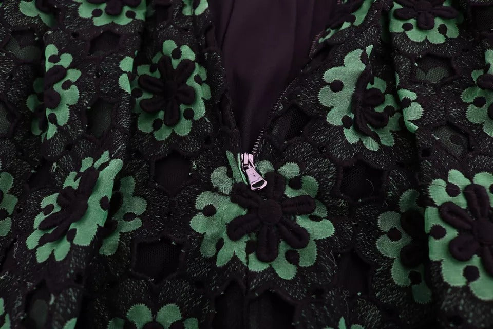 Indulge in the exquisite Dolce & Gabbana Green Floral Ricamo A-Line Shift Dress, where luxurious silk and cotton meet timeless Italian craftsmanship for unforgettable elegance.