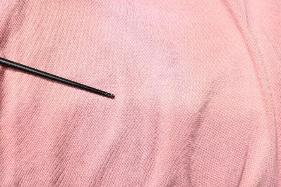 Indulge in the exquisite Dolce & Gabbana Pink Crown Collared Polo, crafted from 100% cotton, embodying timeless elegance and Italian craftsmanship for the discerning connoisseur.