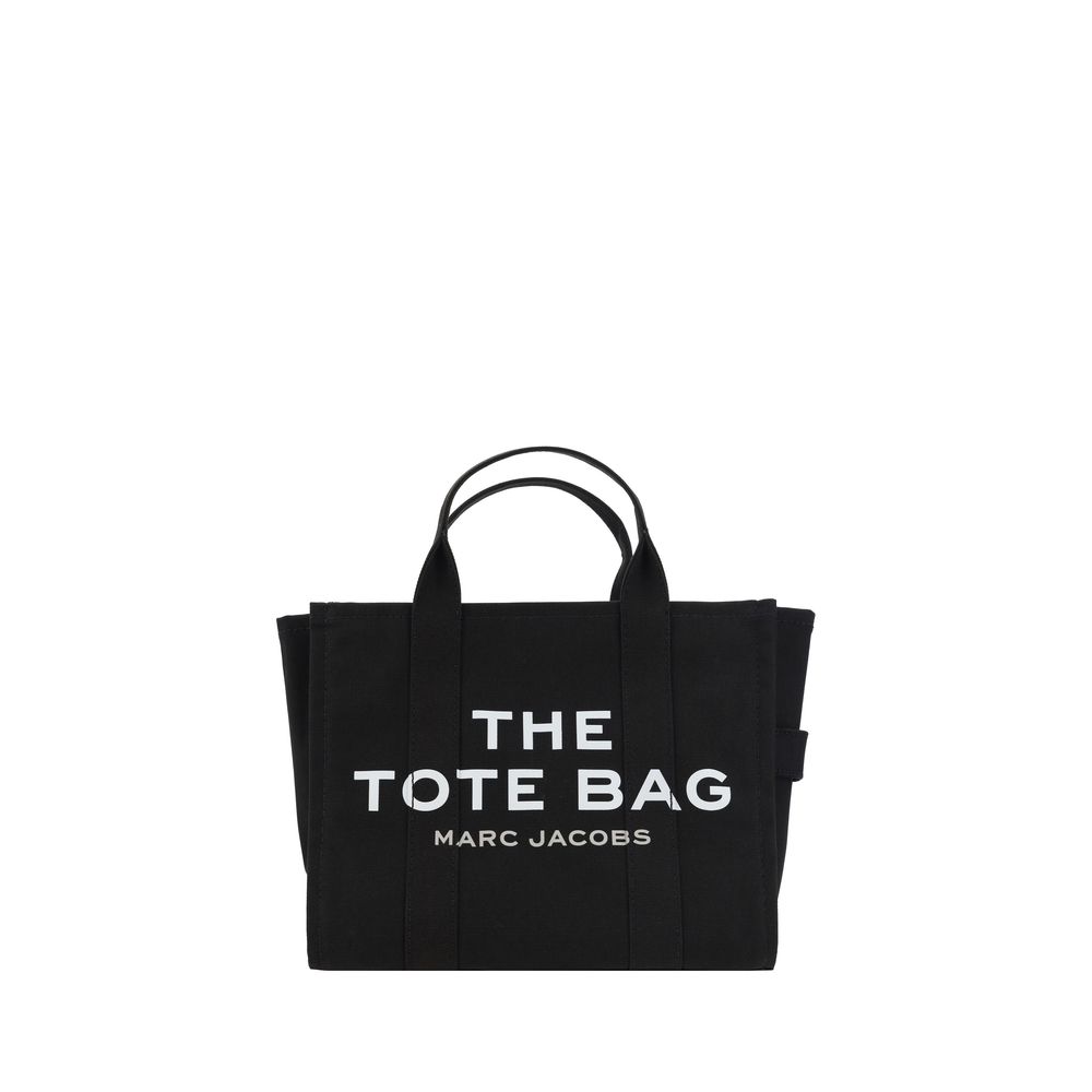 Indulge in the elegance of the Marc Jacobs Black Cotton Handbag from the SS26 collection, a masterpiece of 100% cotton that embodies sophistication and timeless allure.