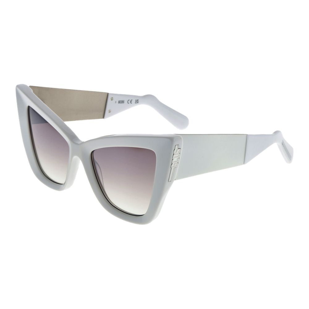 Experience the allure of GCDS White Acetate Sunglasses, where Italian artistry meets luxurious cat-eye elegance, perfect for the discerning connoisseur.