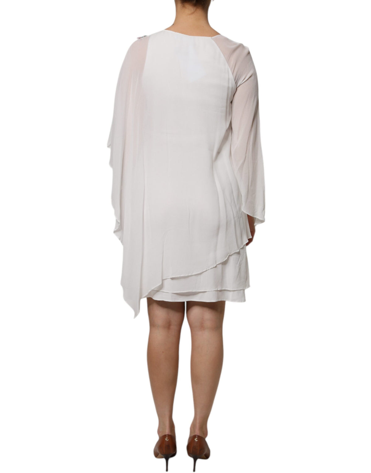 Indulge in the exquisite allure of the Blumarine White Floral Embroidery Viscose Chiffon Shift Dress, where artisanal craftsmanship meets timeless elegance for unforgettable moments.