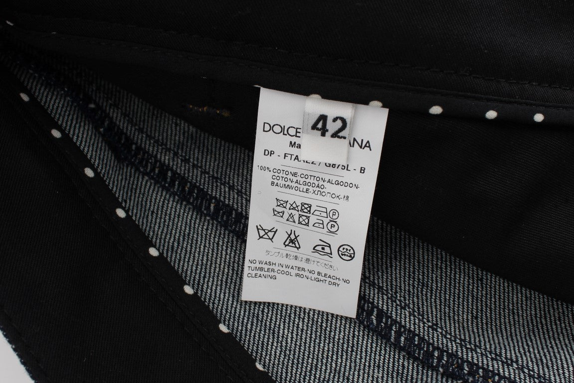 Indulge in the exquisite allure of Dolce & Gabbana's Blue Denim Cotton CAPRI Torero Jeans, where unparalleled Italian craftsmanship meets luxurious style, perfect for every occasion.