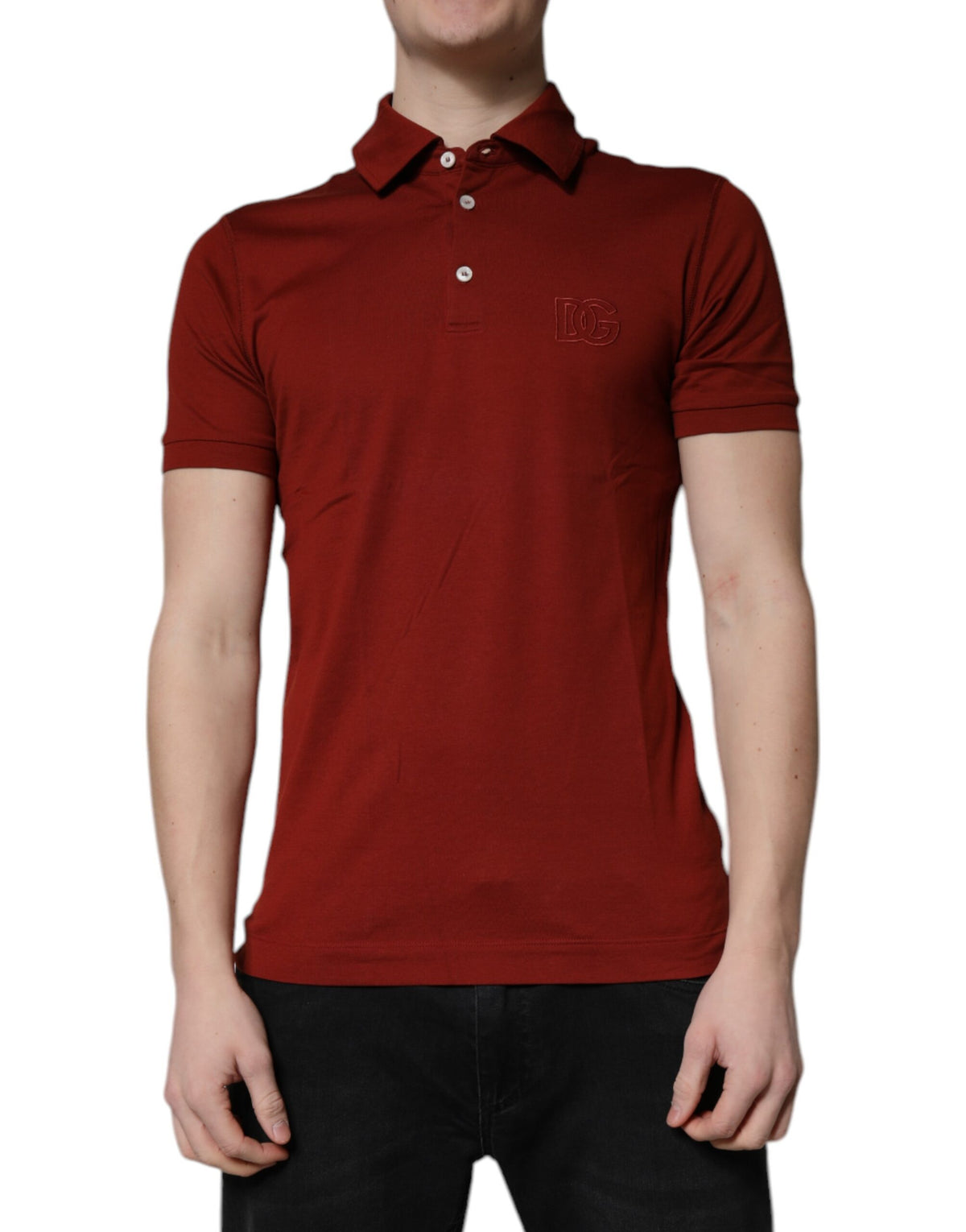 Experience the allure of Dolce & Gabbana's Red Cotton DG Logo Collared Polo, a testament to Italian craftsmanship that embodies sophistication and timeless elegance.