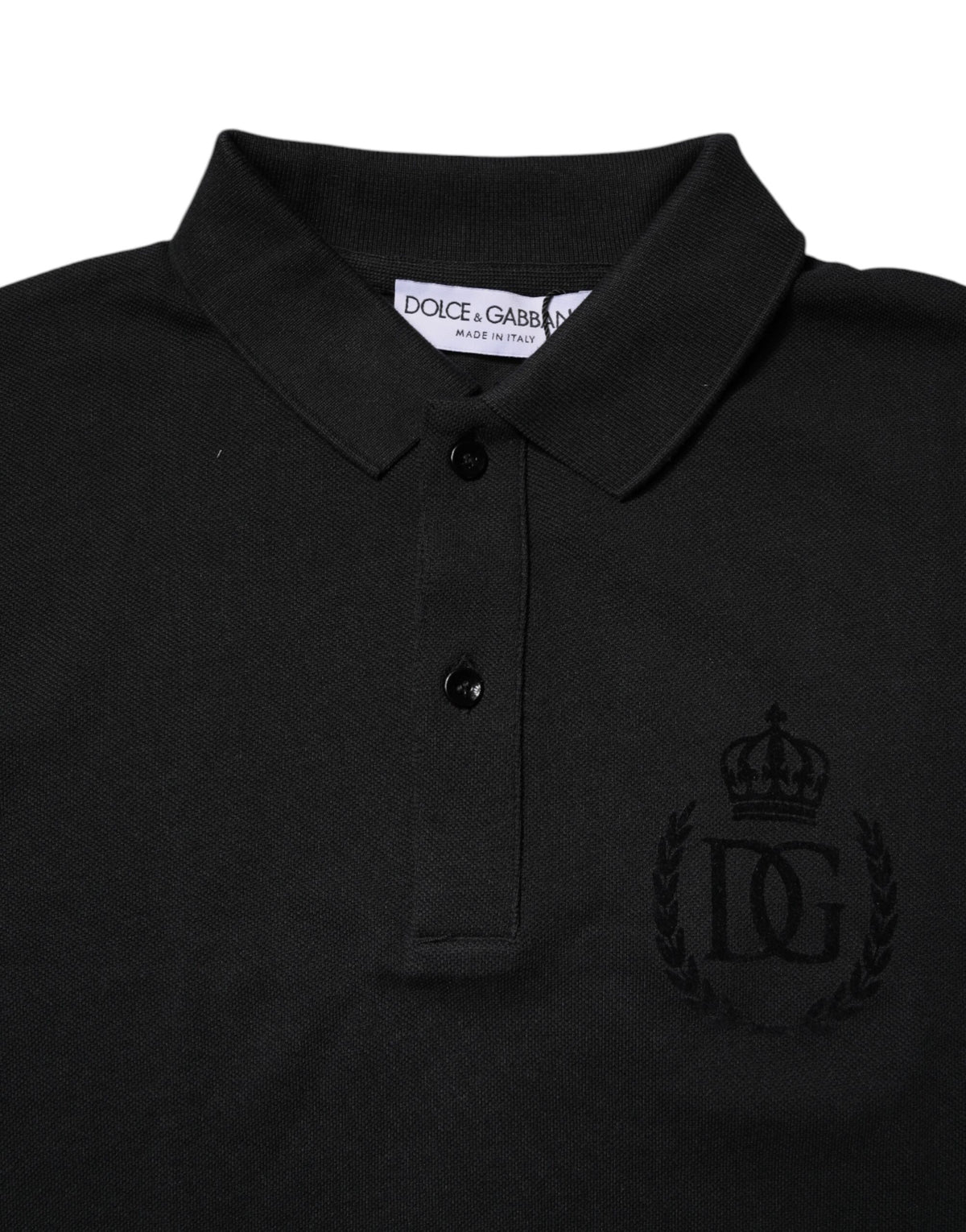 Indulge in the elegance of the Dolce & Gabbana Black Cotton DG Logo Collared Polo T-shirt, a symbol of Italian craftsmanship that enhances your sophisticated lifestyle.