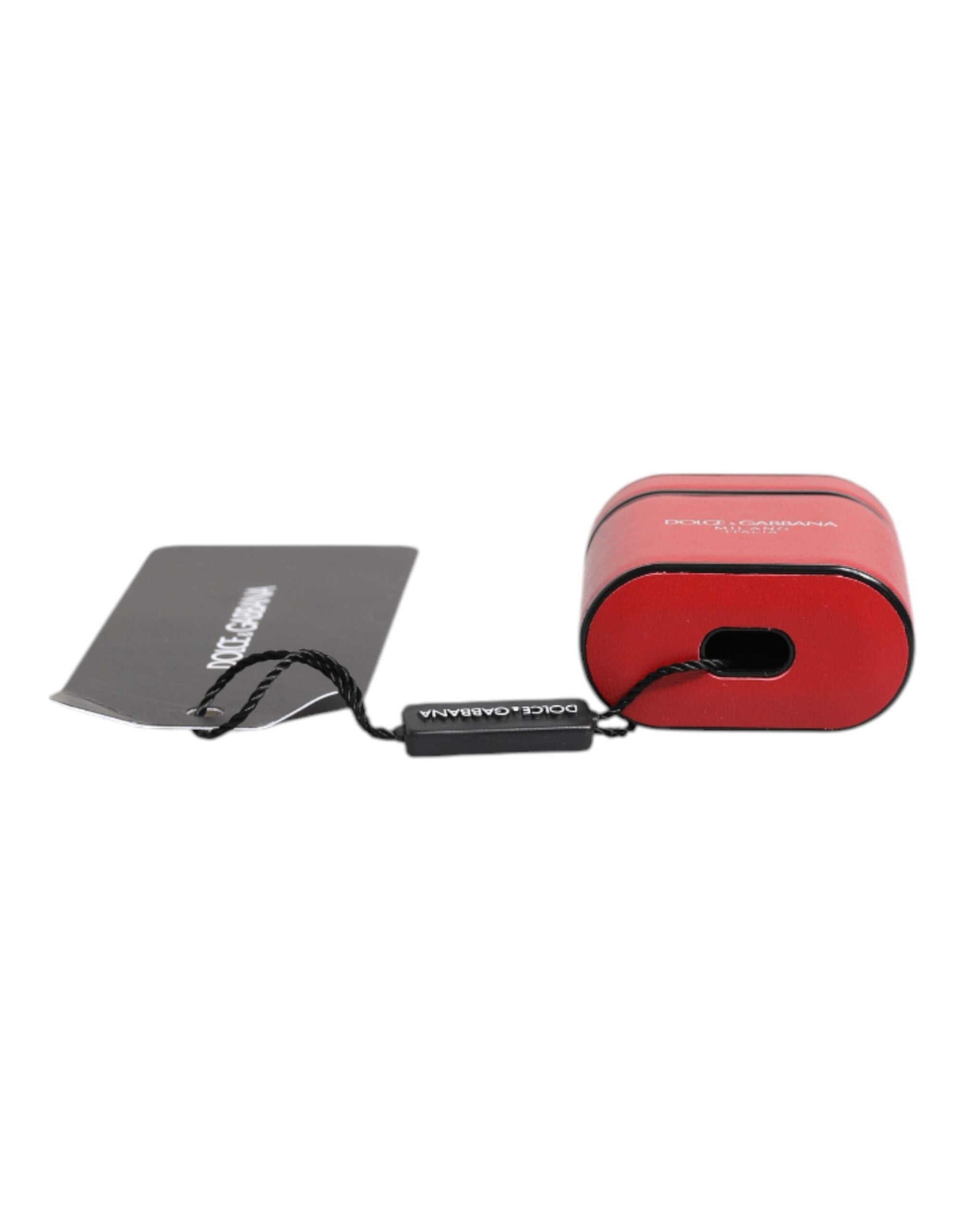 Discover the Dolce & Gabbana Red Calfskin Leather Airpods Case, a masterpiece of Italian craftsmanship that embodies luxury and sophistication for the discerning individual.