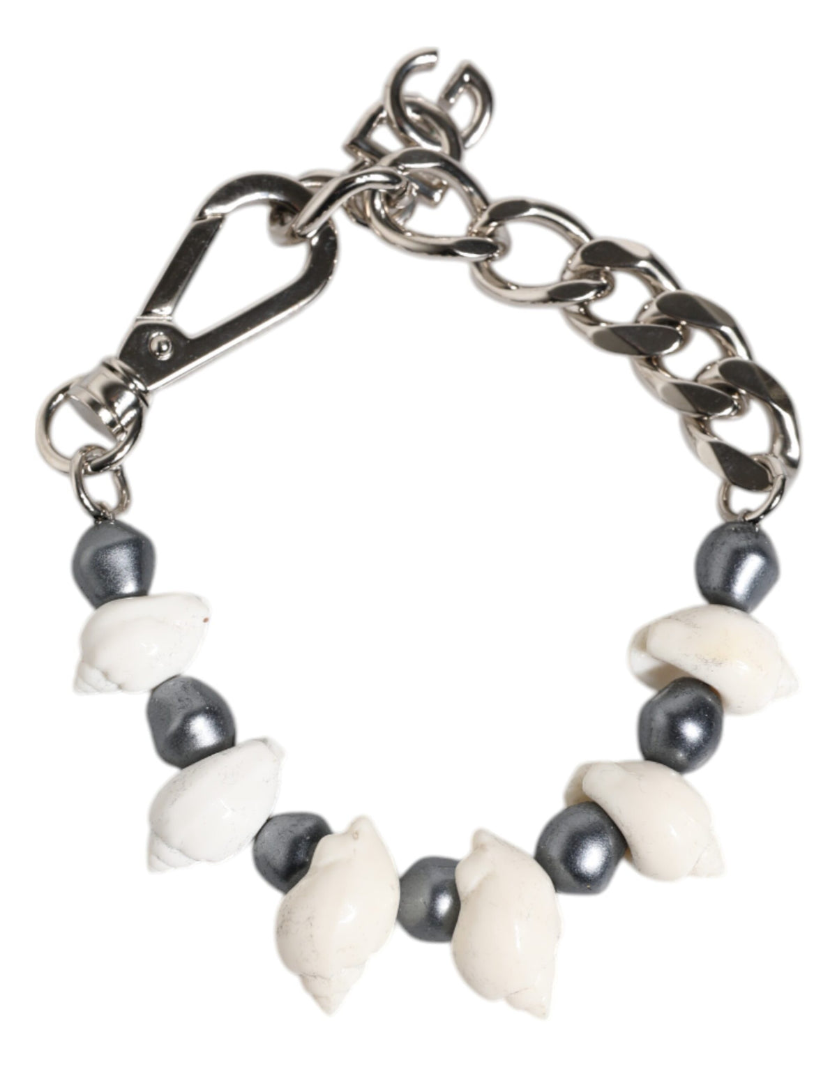 Elevate your style with the Dolce & Gabbana Silver Tone Brass Beaded Shell DG Logo Pendant Bracelet, a masterpiece of Italian craftsmanship adorned with luxurious pearls.