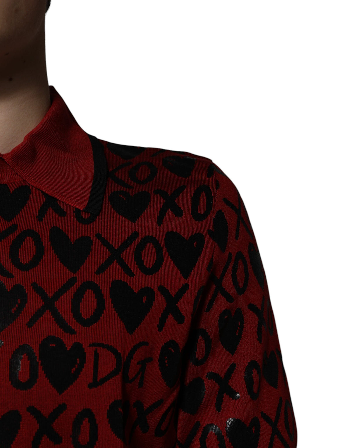 Indulge in the exquisite Dolce & Gabbana Red Cotton XOXO Collared Polo T-shirt, a luxurious blend of silk and premium materials, embodying elegance and sophistication for the discerning individual.