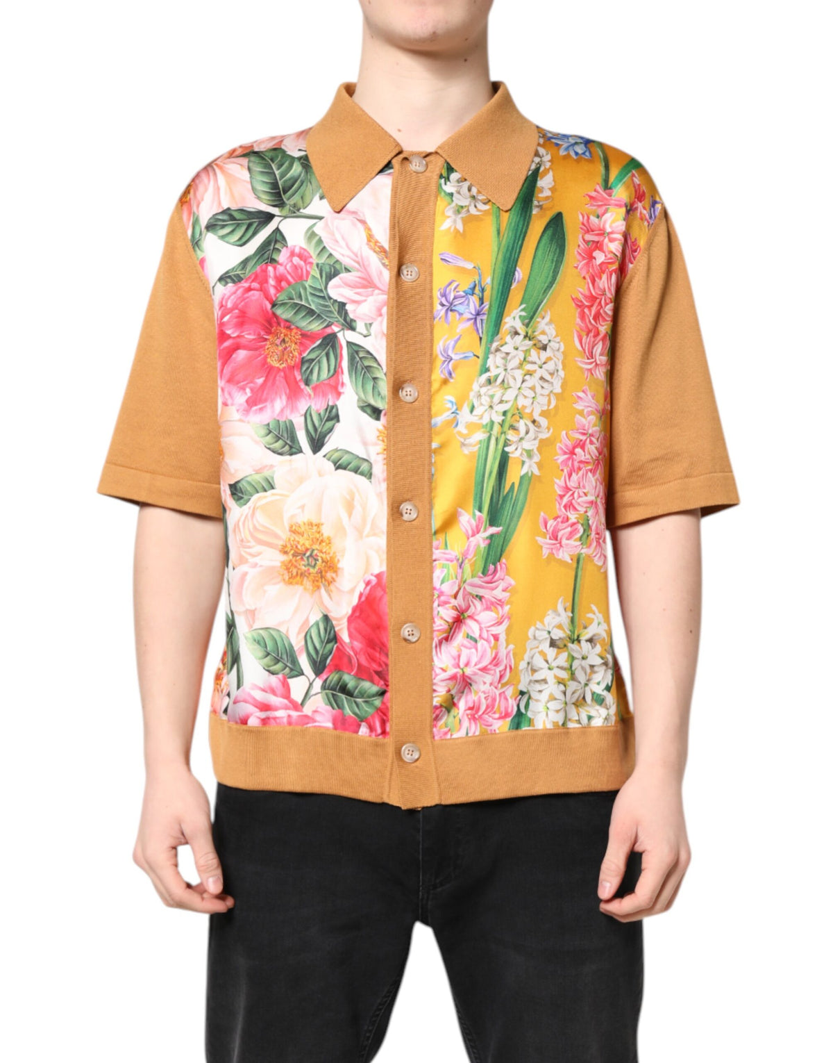Discover the Dolce & Gabbana Brown Floral Collared Short Sleeve T-shirt, a silk masterpiece that embodies elegance and sophistication for the discerning individual.
