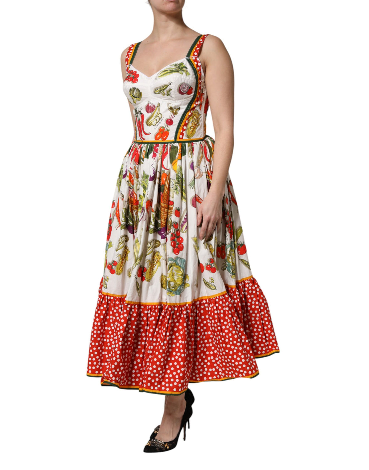Indulge in the exquisite Dolce & Gabbana White Vegetables Sleeveless A-line Dress, a masterpiece of Italian craftsmanship in luxurious cotton, perfect for elevating your elegant lifestyle.