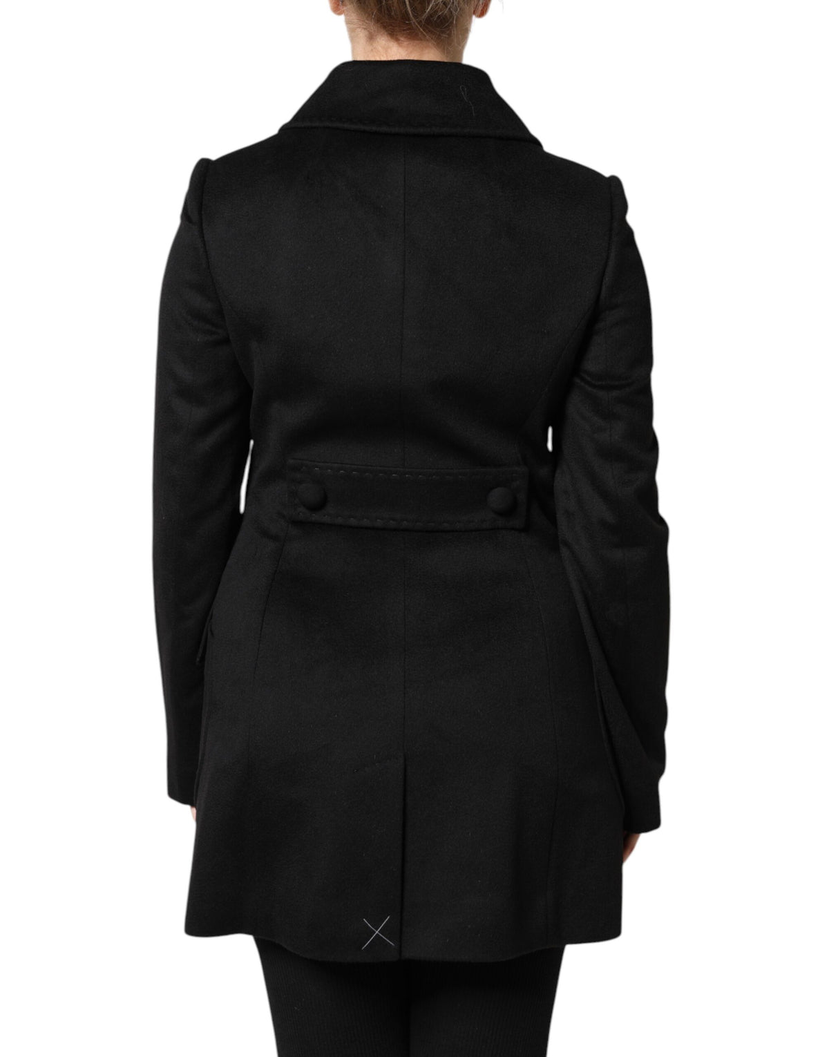 Discover the Dolce & Gabbana Black Wool Sartoria Italiano Blazer, a masterpiece of Italian craftsmanship that redefines elegance for the discerning individual.