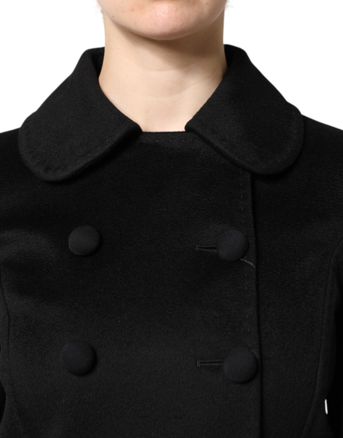 Indulge in the exquisite Dolce & Gabbana Black Wool Sartoria Italiano Blazer, a timeless piece that embodies luxury and sophistication, perfect for the discerning individual.
