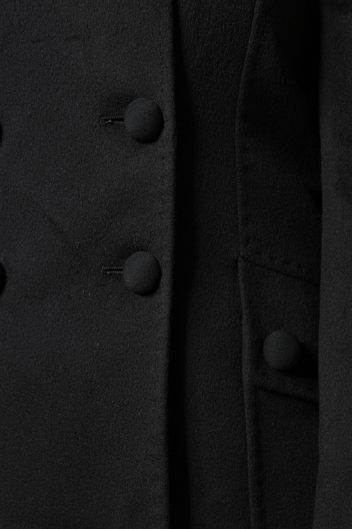 Discover the Dolce & Gabbana Black Wool Sartoria Italiano Blazer Jacket, a masterpiece of Italian craftsmanship that redefines luxury and elegance for the discerning individual.