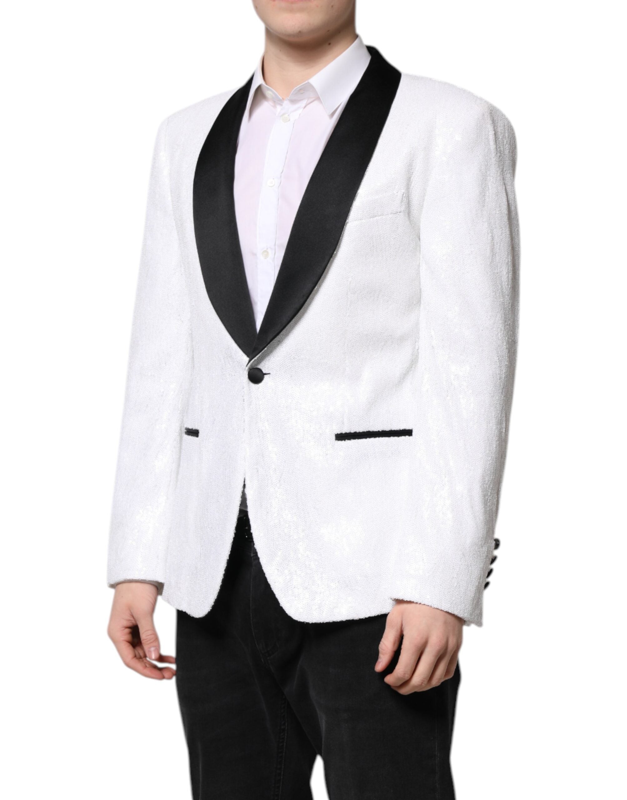 Elevate your wardrobe with the Dolce & Gabbana White Nylon Single Breasted Coat Blazer, a masterpiece of Italian craftsmanship, blending luxurious silk and contemporary elegance for timeless sophistication.