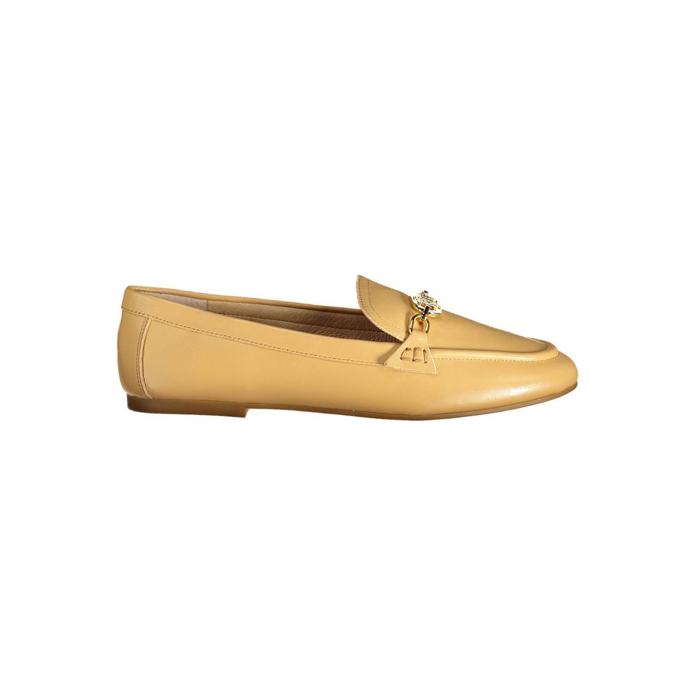 Ralph Lauren Beige Leather Classic Shoe - Timeless Luxury Elegance