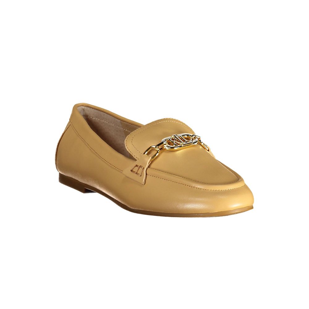 Ralph Lauren Beige Leather Classic Shoe - Timeless Luxury Elegance
