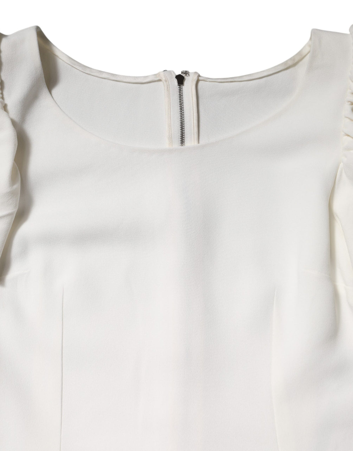 Discover the Dolce & Gabbana White Viscose Round Neck Short Sleeves Top, where Italian craftsmanship meets timeless elegance, perfect for any sophisticated occasion.