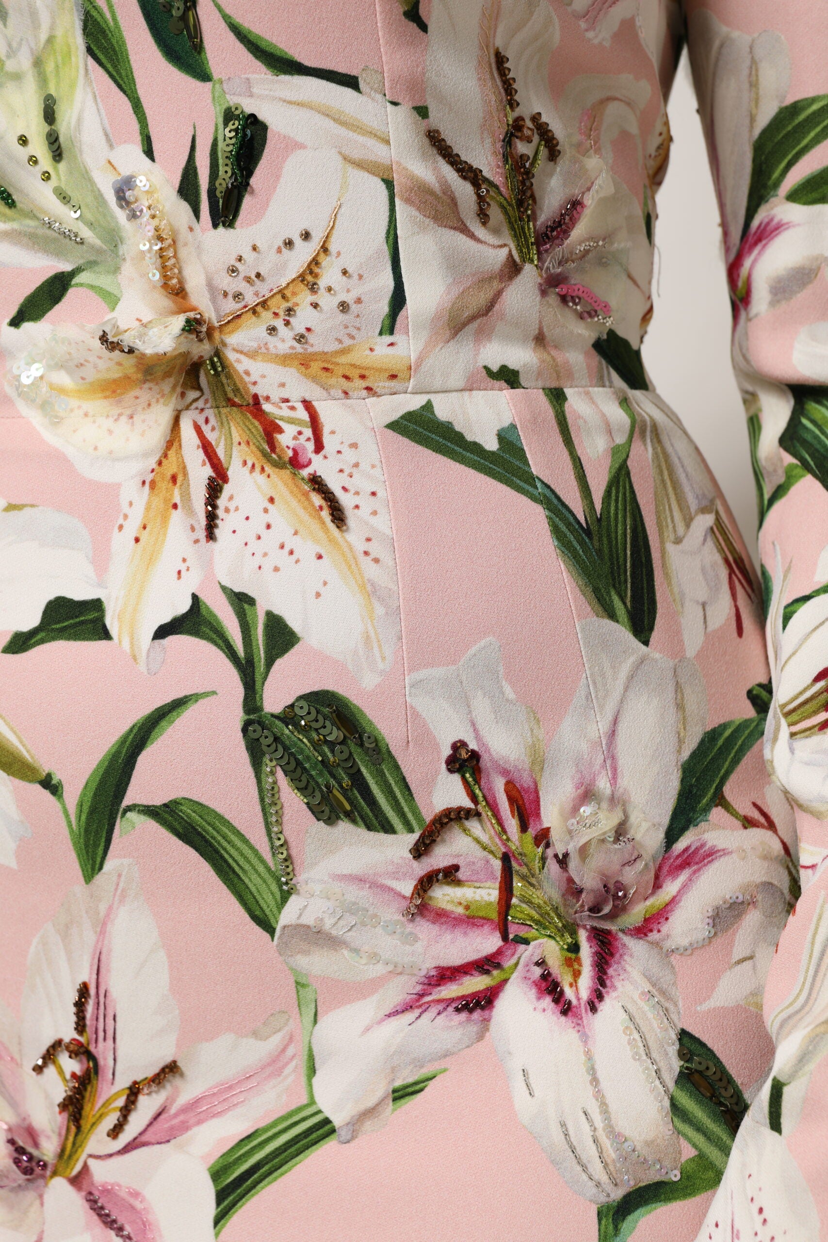 Indulge in the exquisite allure of the Dolce & Gabbana Pink Lily Viscose Sheath Midi Dress, a testament to Italian craftsmanship that elevates your elegance for any occasion.