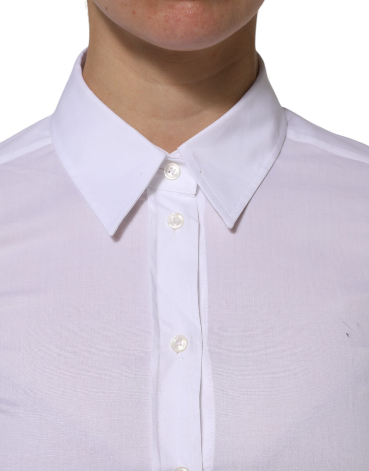 Indulge in the exquisite Dolce & Gabbana White Cotton Collared Long Sleeves Top Shirt, where luxurious craftsmanship meets timeless elegance, perfect for any occasion.