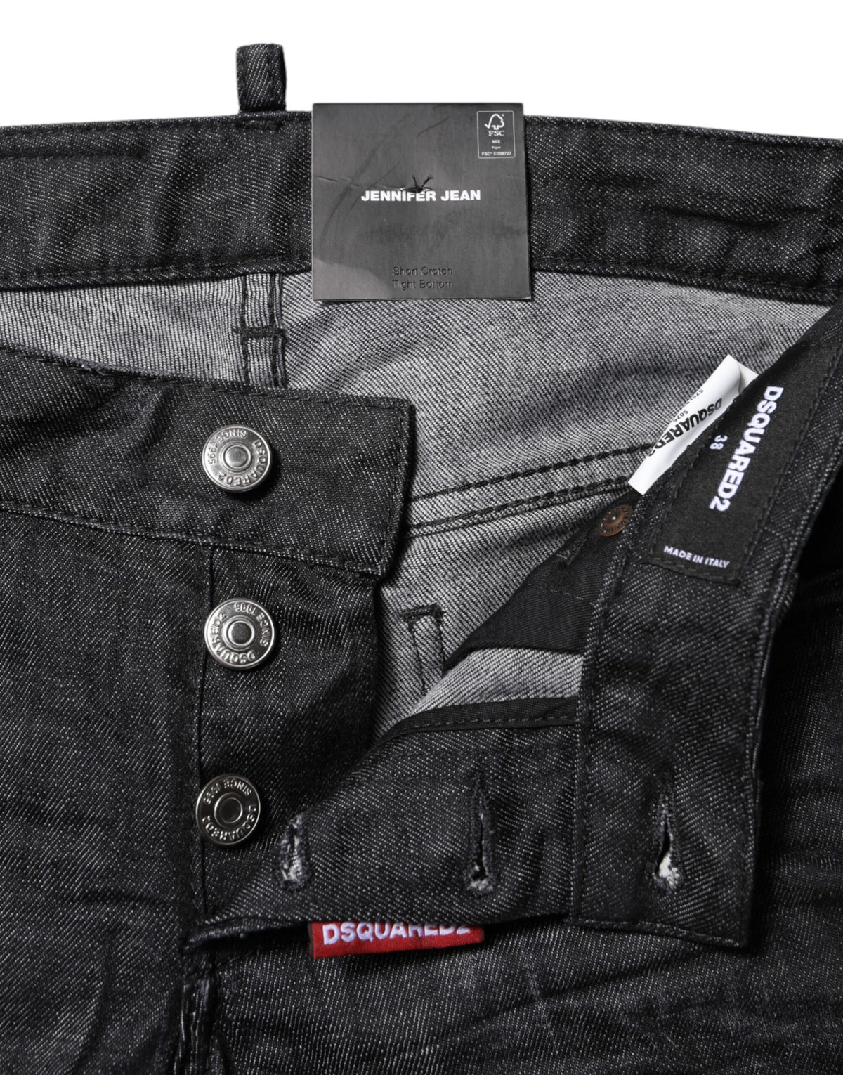 Elevate your wardrobe with Dsquared²'s black cotton low waist skinny jeans, a luxurious blend of comfort and sophistication, perfect for the modern connoisseur.