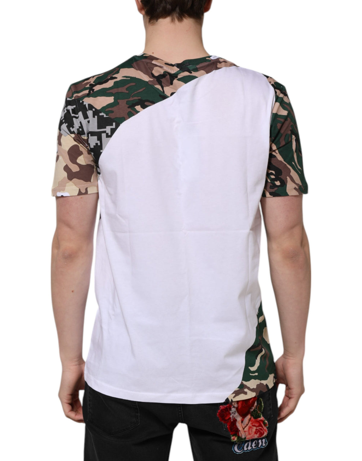 Elevate your wardrobe with the Dolce & Gabbana White Camouflage Cotton Men Crew Neck T-shirt, a luxurious blend of exquisite craftsmanship and timeless sophistication.