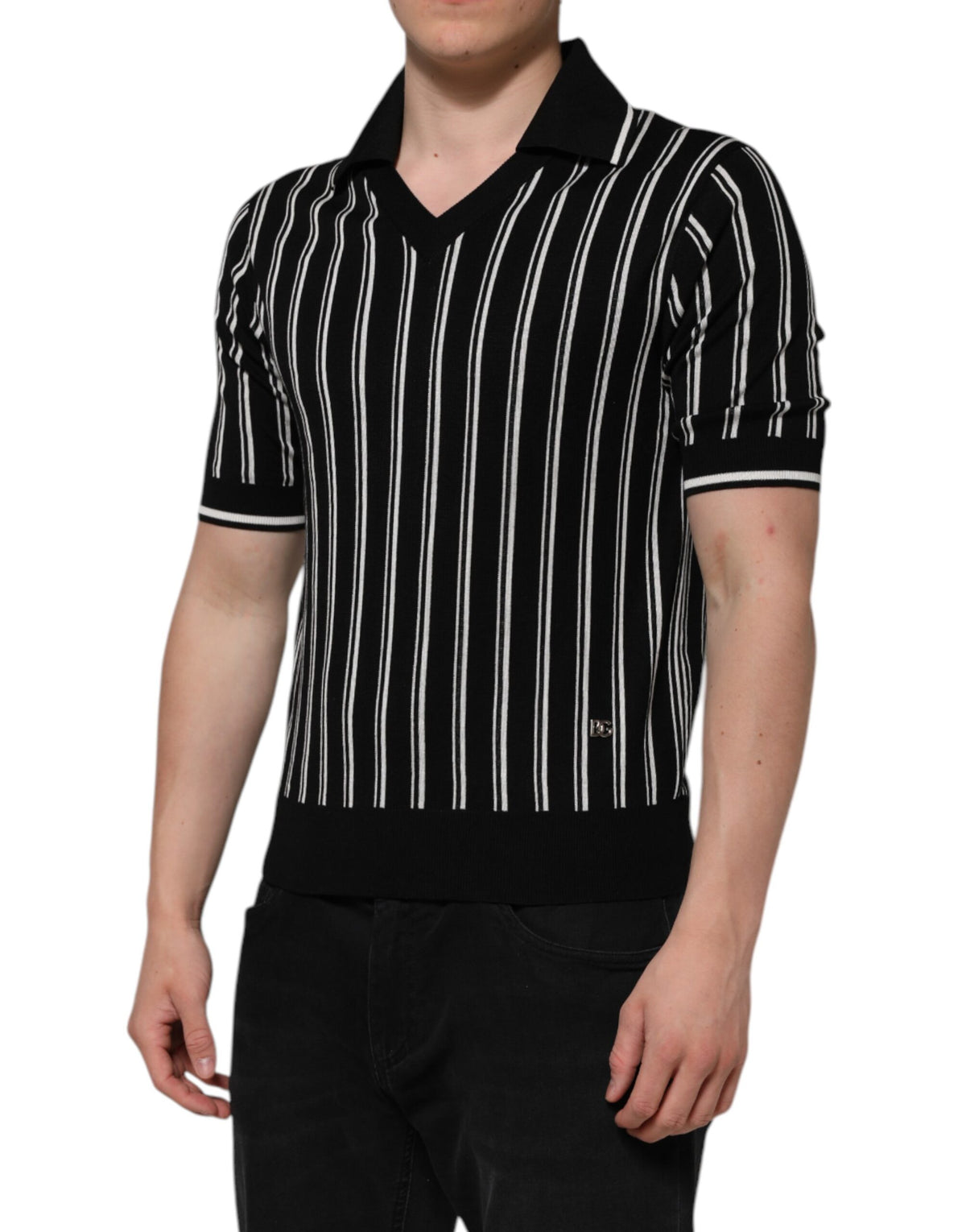 Experience the allure of Dolce & Gabbana's Black White Stripes Collared Polo T-shirt, a silk masterpiece that embodies Italian craftsmanship and timeless elegance.