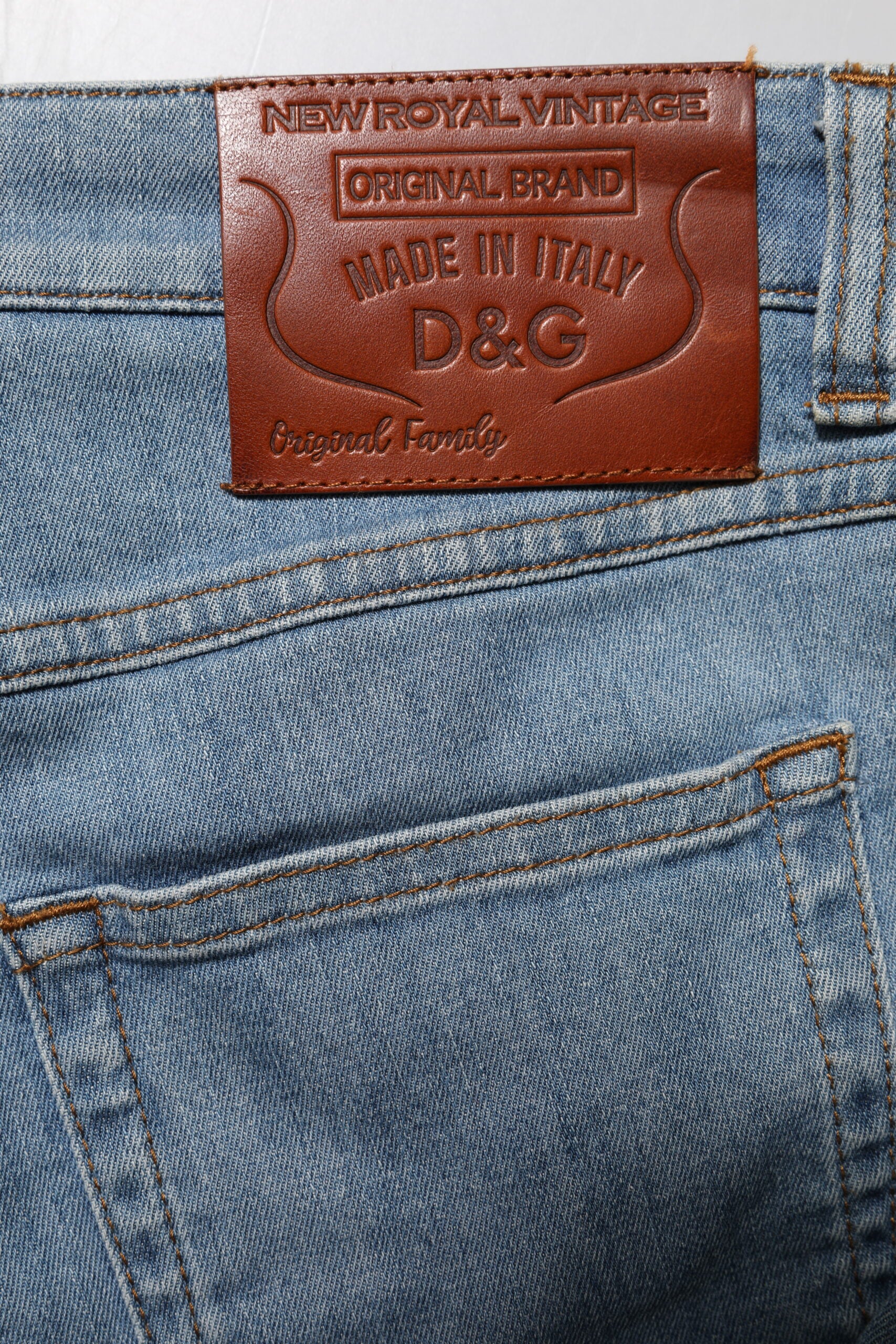 Experience the exquisite Dolce & Gabbana Blue Cotton PRETTY MidWaist Skinny Denim Jeans, a luxurious blend of comfort and elegance, crafted in Italy for the discerning individual.
