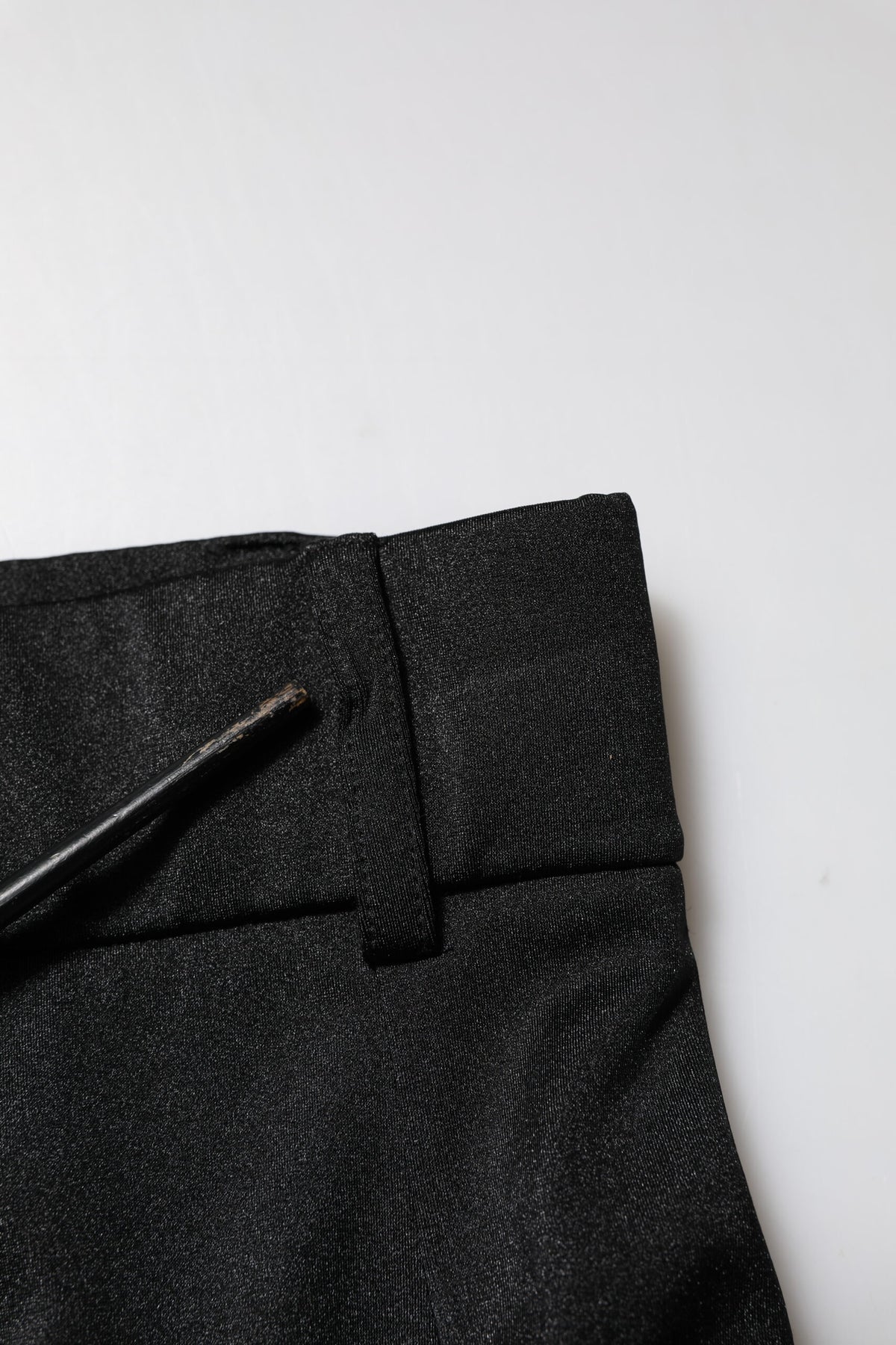 Elevate your wardrobe with Dolce & Gabbana's Black High Waisted Skinny Leggings, a luxurious blend of nylon and elastane, embodying Italian craftsmanship and timeless elegance.