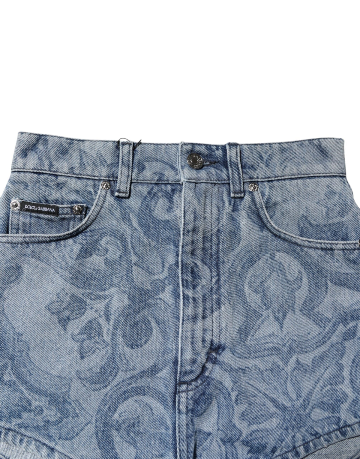 Experience the allure of Dolce & Gabbana's Blue Floral Print Denim Cotton Hot Pants, a luxurious blend of craftsmanship and elegance, perfect for the confident individual.