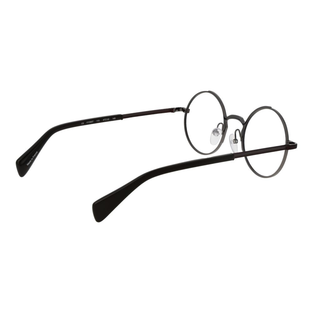 Discover the Yohji Yamamoto Bronze Metal Glasses, where timeless craftsmanship meets avant-garde luxury, elevating your style with exquisite elegance and sophistication.