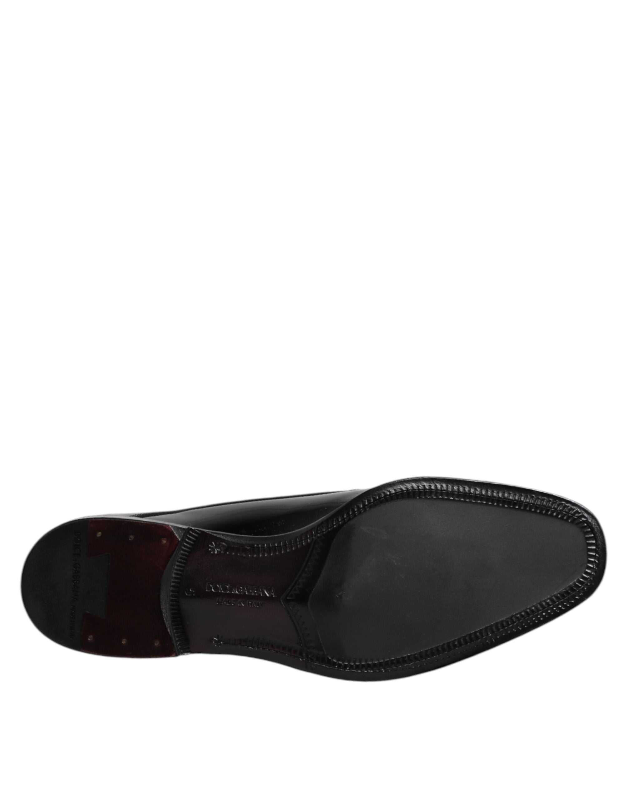 Elevate your style with Dolce & Gabbana's Black Leather Lace Up Derby Shoes, crafted from 100% calfskin leather, embodying timeless elegance and Italian craftsmanship.
