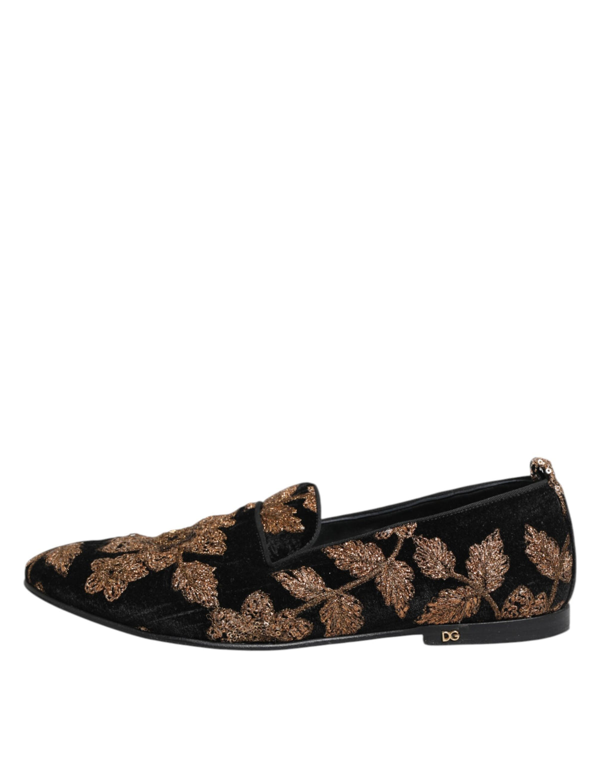 Indulge in the exquisite Dolce & Gabbana Black Floral Embroidery Men Loafers, crafted from sumptuous velvet, embodying luxury and timeless elegance for the discerning individual.