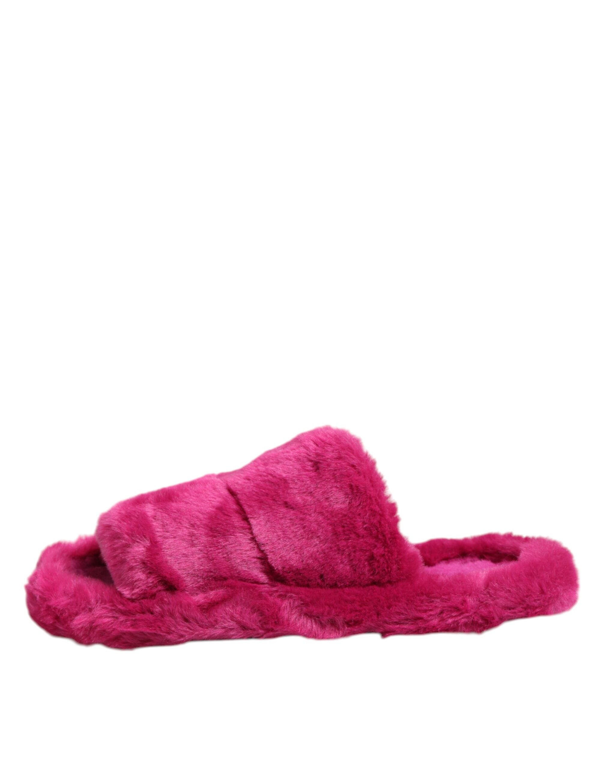 Elevate your summer style with Dolce & Gabbana Pink Acrylic Faux Fur Mens Flats Sandals, where exquisite Italian craftsmanship meets luxurious comfort for the discerning individual.