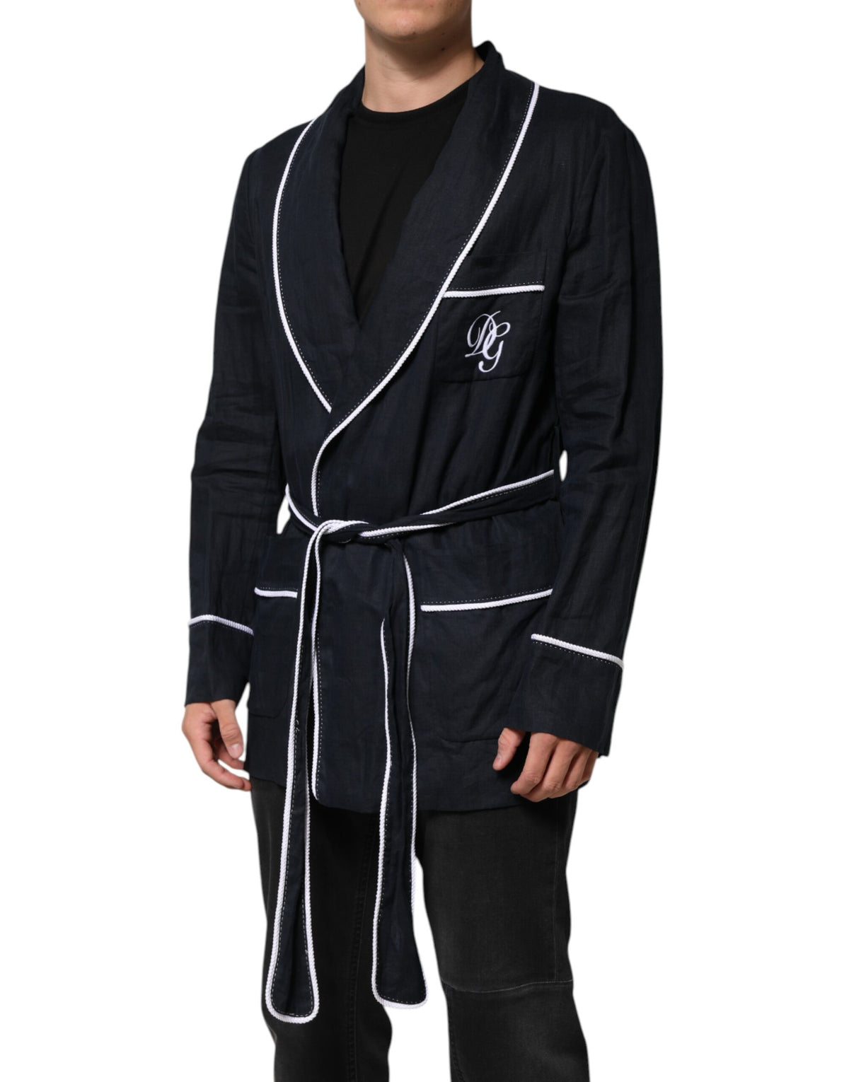 Elevate your wardrobe with the Dolce & Gabbana Dark Blue DG Embroidery Jacket Robe Blazer, a luxurious 100% linen masterpiece that embodies timeless elegance and exquisite craftsmanship.