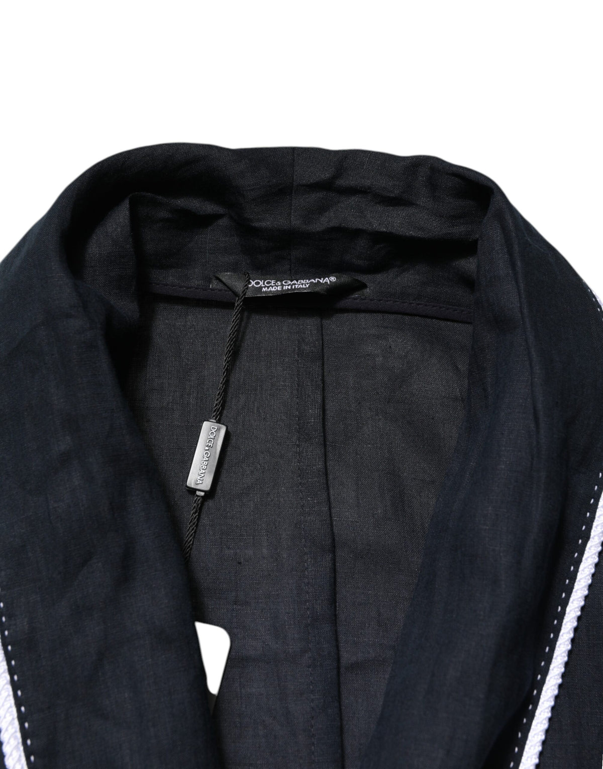 Elevate your wardrobe with the Dolce & Gabbana Dark Blue DG Embroidery Jacket Robe Blazer, crafted from luxurious linen, embodying timeless elegance and sophistication.