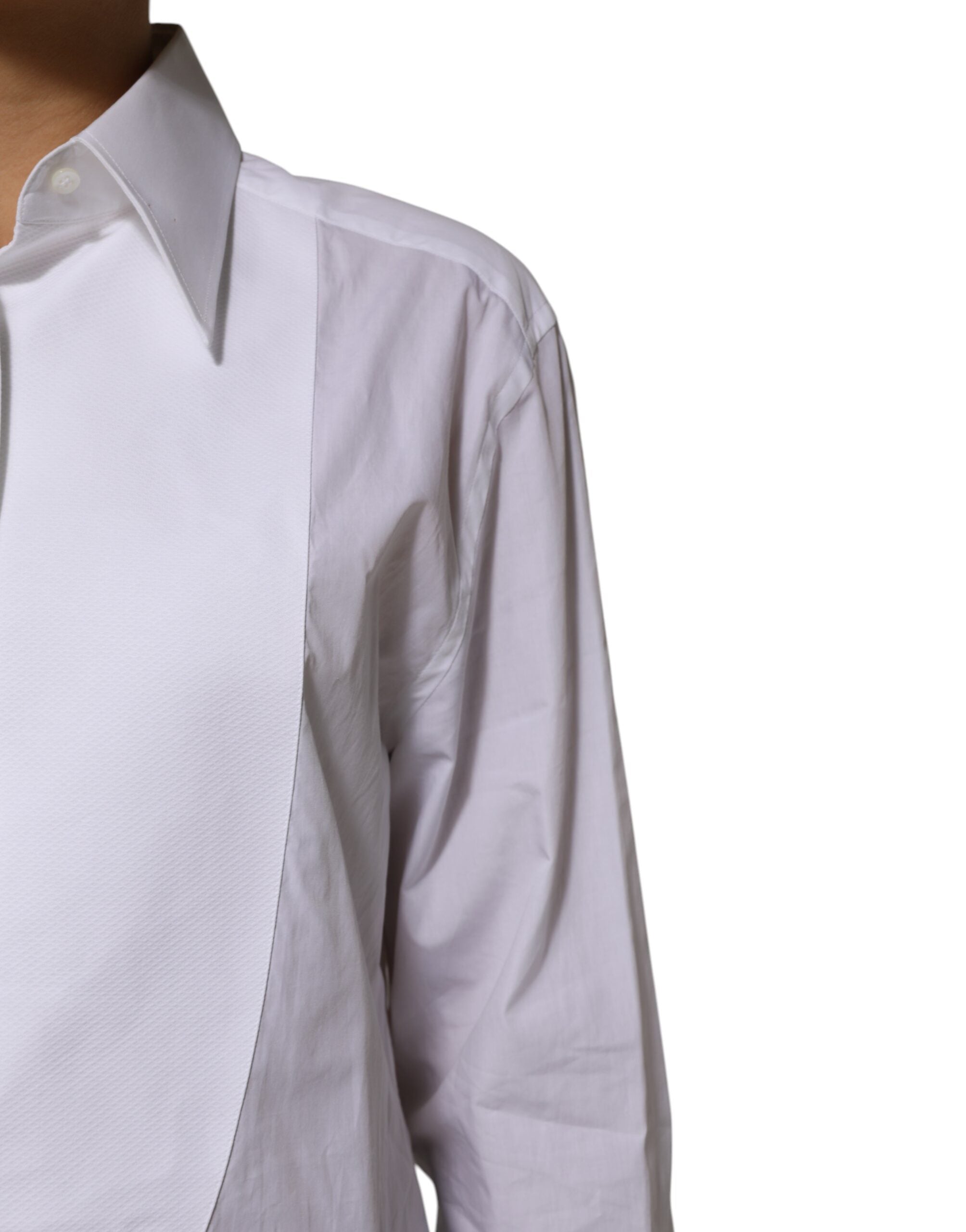 Elevate your wardrobe with the Dolce & Gabbana White Cotton Collared Long Sleeves Shirt Top, a testament to Italian craftsmanship and timeless elegance for the discerning individual.