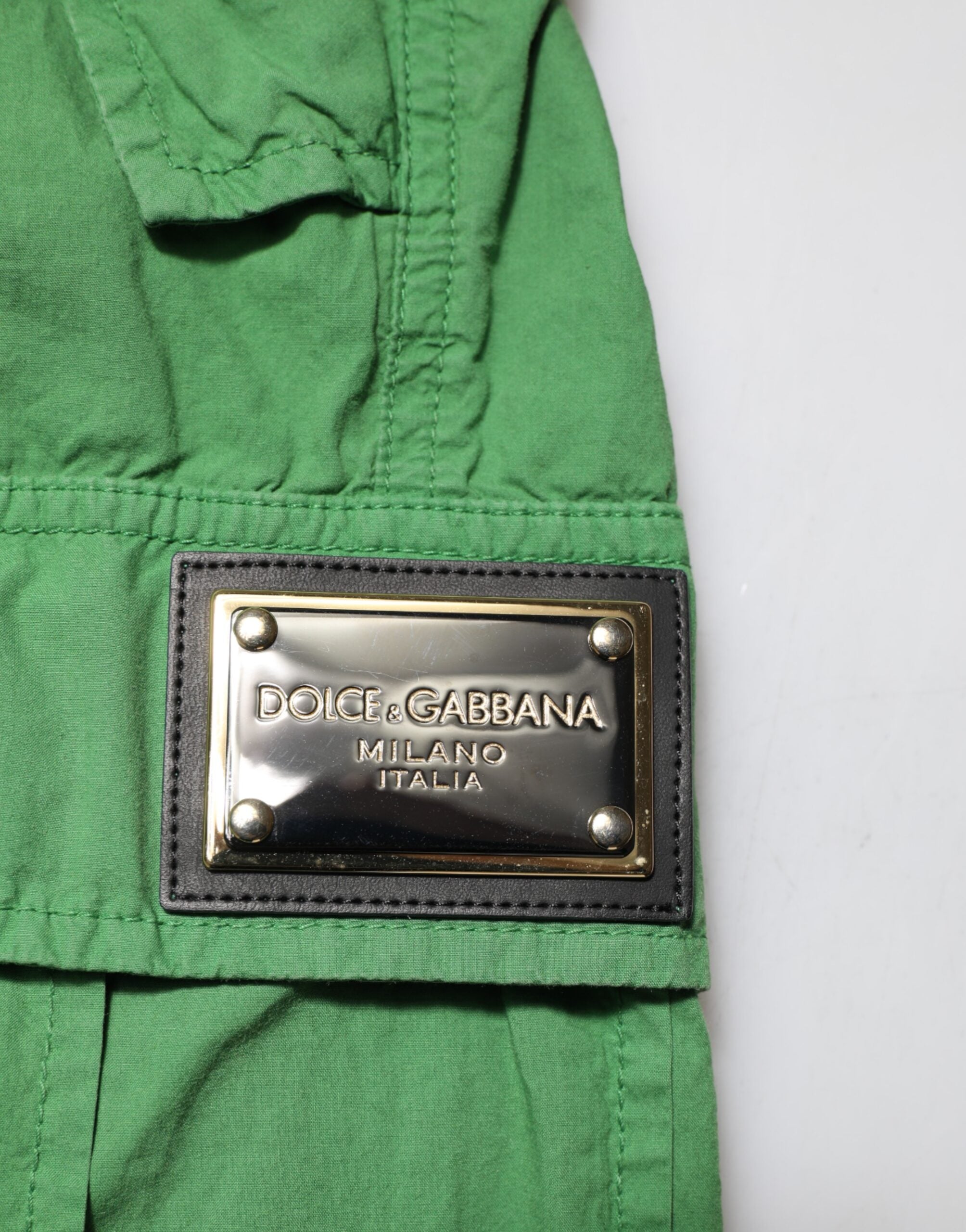 Indulge in the exquisite Dolce & Gabbana Green Cotton High Waist Cargo Trouser Pants, where Italian craftsmanship meets luxurious comfort for the discerning individual.