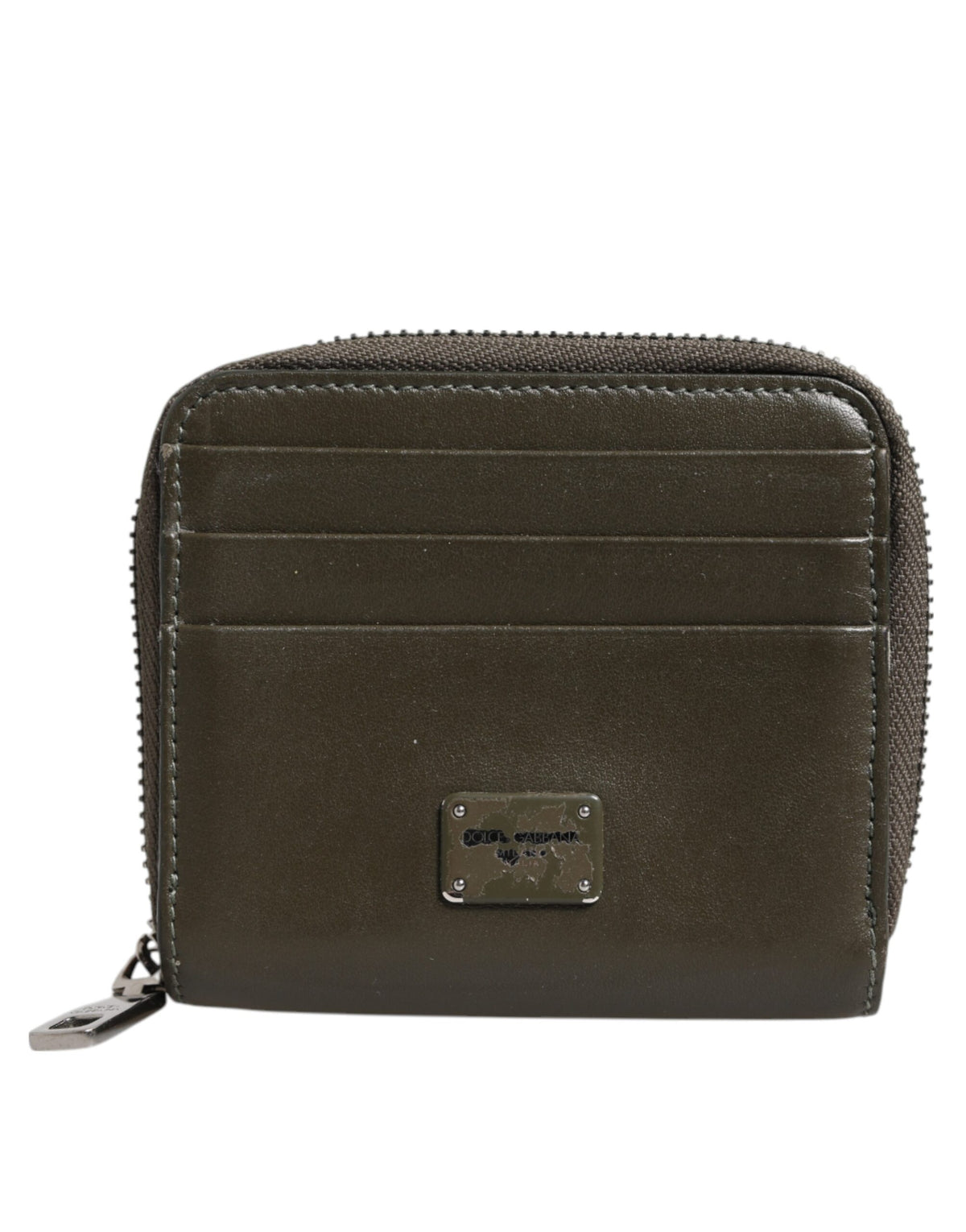Indulge in the exquisite craftsmanship of the Dolce & Gabbana Brown Leather Logo Plaque Card Holder, a timeless accessory that embodies luxury and sophistication for the discerning individual.
