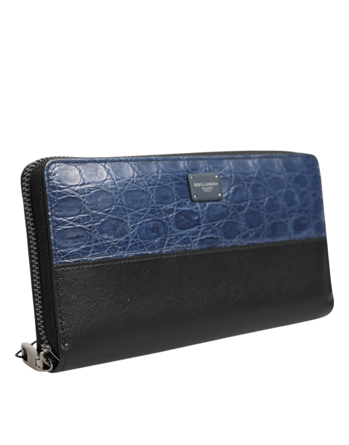 Experience the exquisite craftsmanship of Dolce & Gabbana's Black Blue Exotic Leather Continental Clutch, a luxurious statement piece that embodies timeless elegance and sophistication.