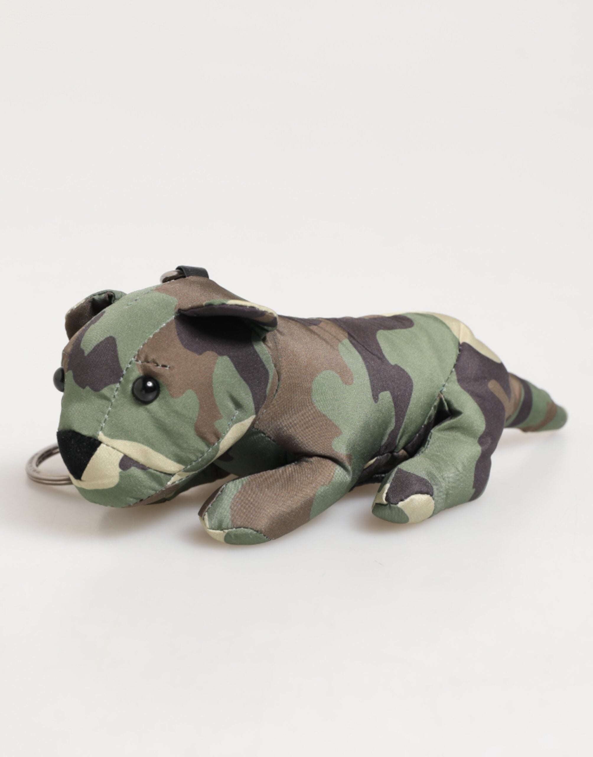 Indulge in the exquisite Dolce & Gabbana Camouflage Multicolor Animal Silhouette Keychain, a luxurious blend of artistry and Italian craftsmanship, perfect for the discerning modern sophisticate.