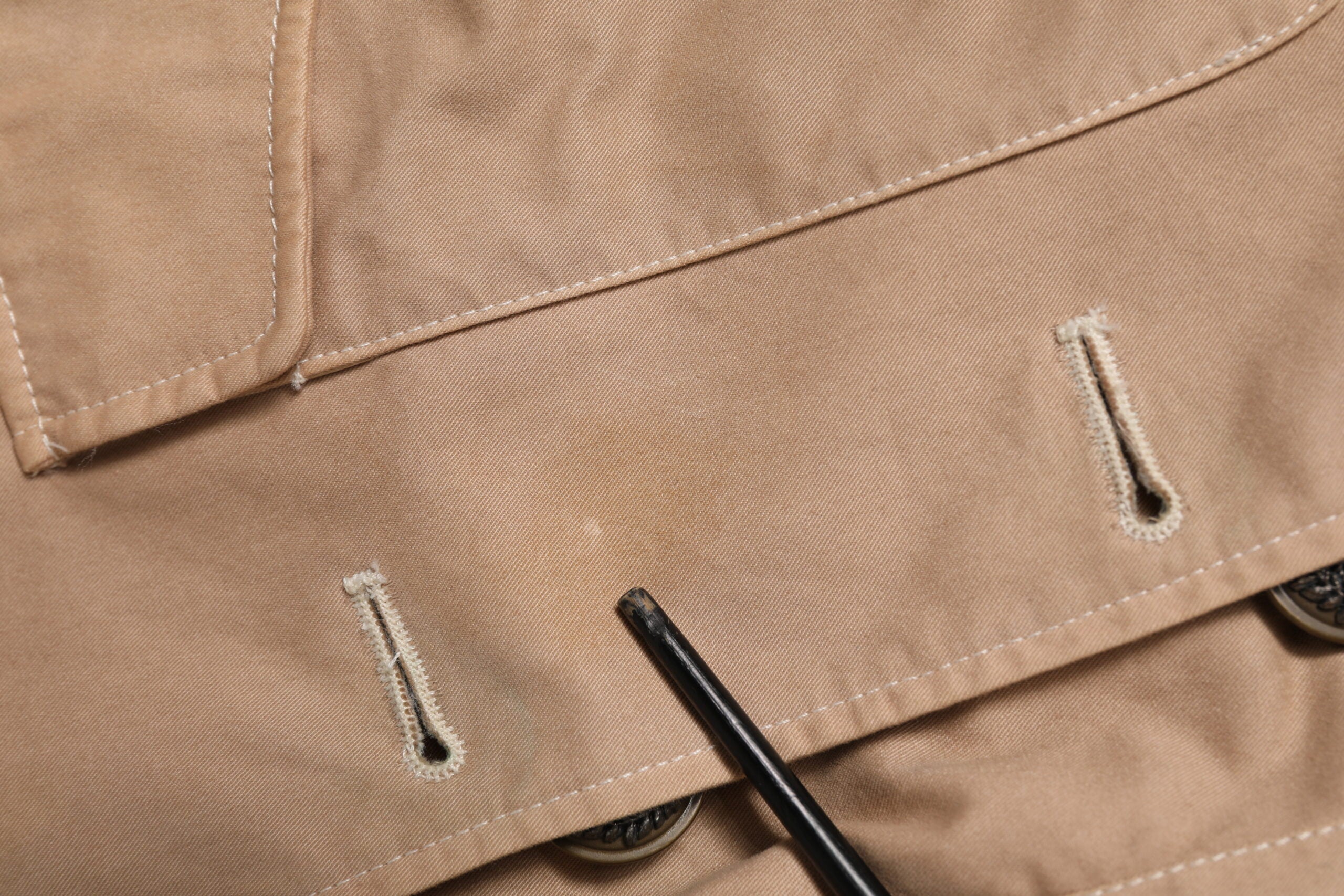 Dolce & Gabbana Beige Cotton Button Up Fitted Cropped Jacket