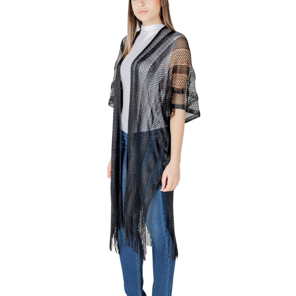 Elevate your style with the Liu Jo Black Polyester Scarf, a luxurious accessory that embodies bohemian elegance and timeless sophistication for any occasion.
