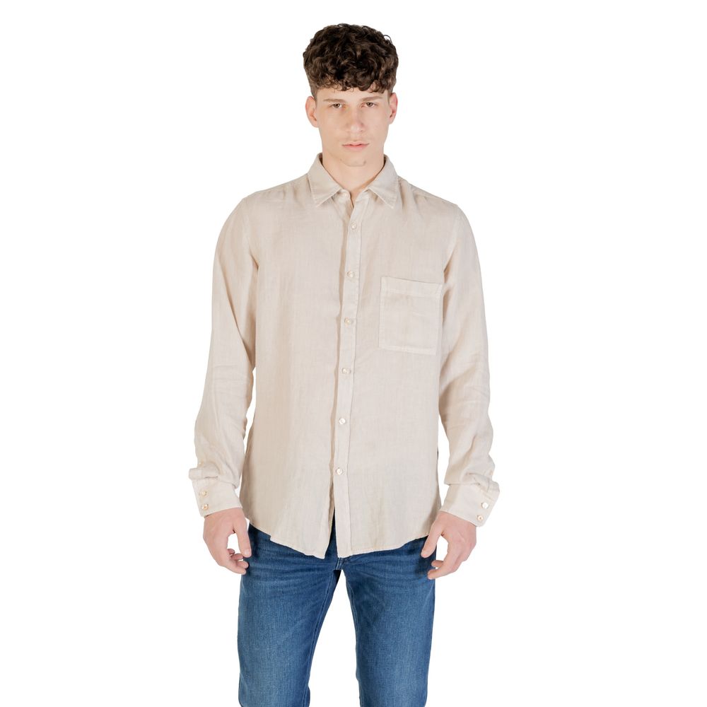 Indulge in the exquisite Hugo Boss Beige Linen Shirt, crafted from pure linen for unparalleled elegance. Elevate your style with timeless sophistication, perfect for any occasion.