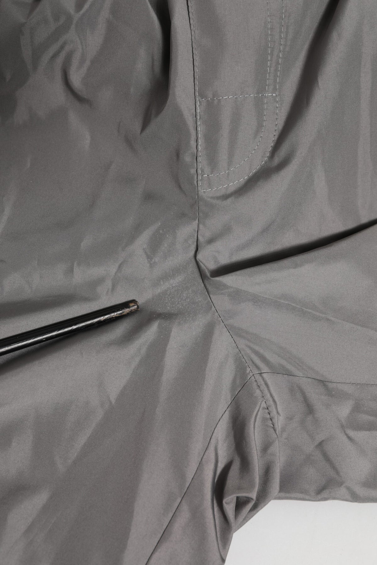 Indulge in the exquisite allure of Dolce & Gabbana's Light Gray Nylon Elastic Waist Shorts, crafted in Italy for effortless elegance and timeless sophistication.