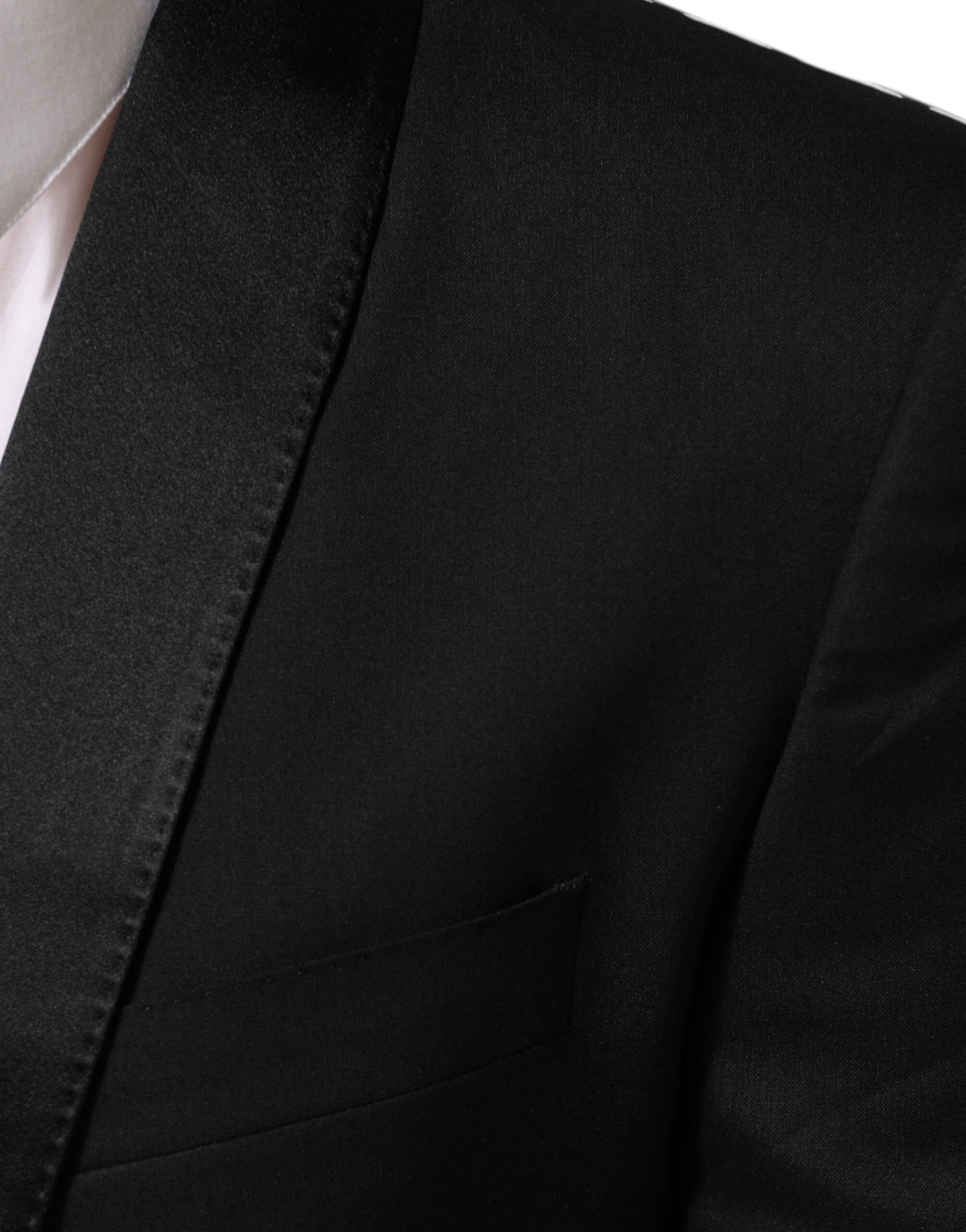 Experience the allure of the Dolce & Gabbana Black MARTINI Blazer, where exquisite craftsmanship meets timeless elegance, perfect for the discerning individual.