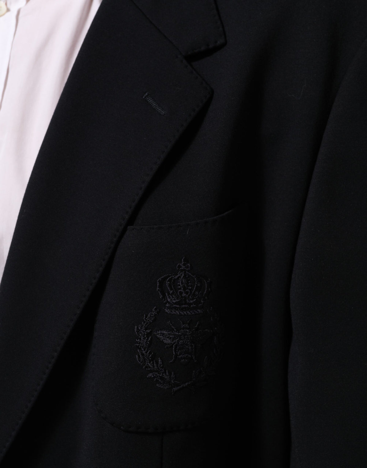 Experience the exquisite Dolce & Gabbana Black Viscose 2 Buttons Suit Jacket Blazer, a testament to Italian craftsmanship that embodies timeless elegance and sophistication.