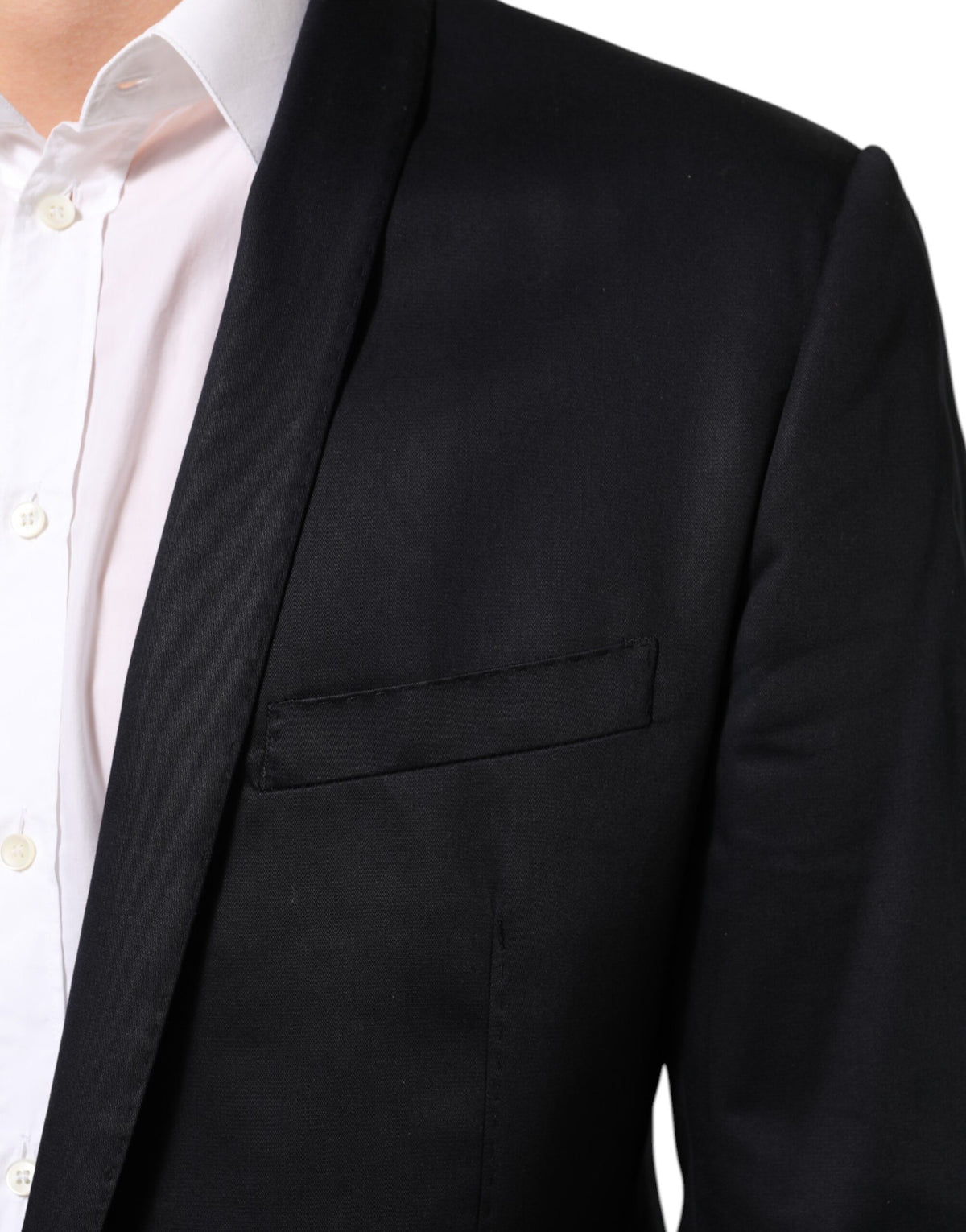 Elevate your wardrobe with the Dolce & Gabbana Black Cotton 1 Button Suit Jacket Blazer, a timeless piece of Italian craftsmanship that embodies elegance and sophistication.