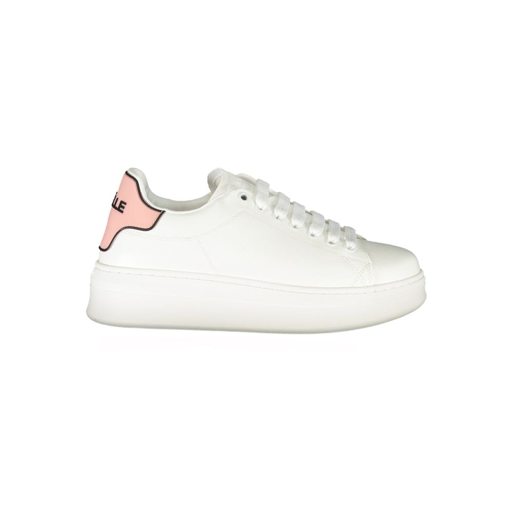 Elevate your style with Gaelle Paris Rosa Poliuretano Women Sneakers, where artisanal luxury meets chic design, crafted for those who embody elegance and sophistication.