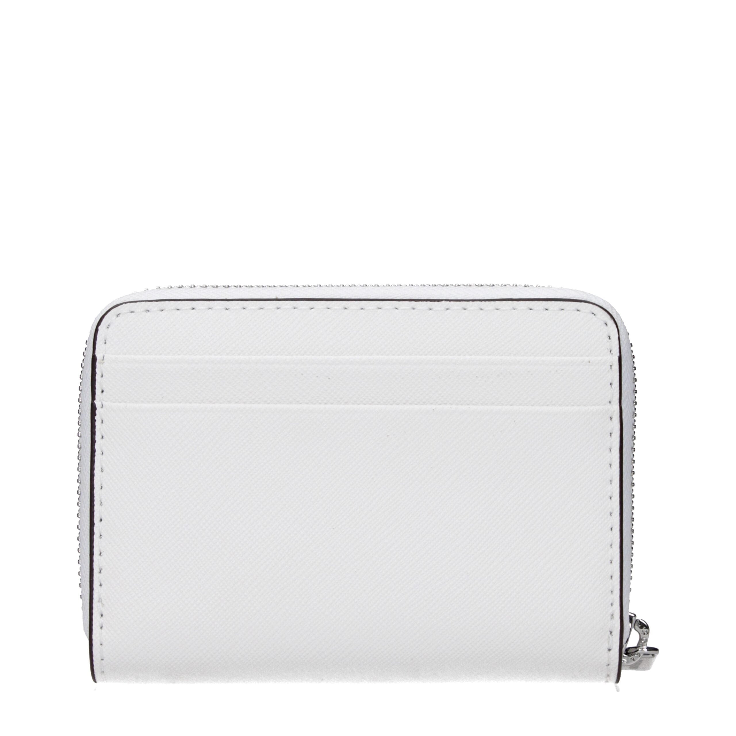 Experience the exquisite allure of the Michael Kors White Leather Cardholder, where luxurious craftsmanship meets timeless elegance, perfect for the discerning individual.
